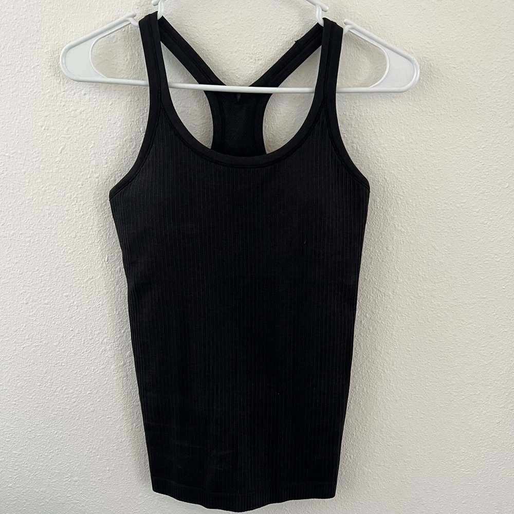 Lululemon Ebb to Street size 4